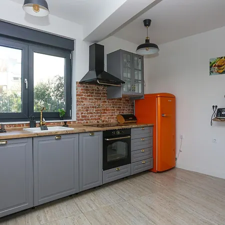 Family-friendly With Swimming Pool - 22942 Apartamento Murter