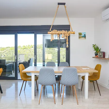 Apartamento Family-friendly With Swimming Pool - 22942 *