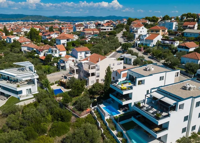 דירה Family-friendly With Swimming Pool - 22942