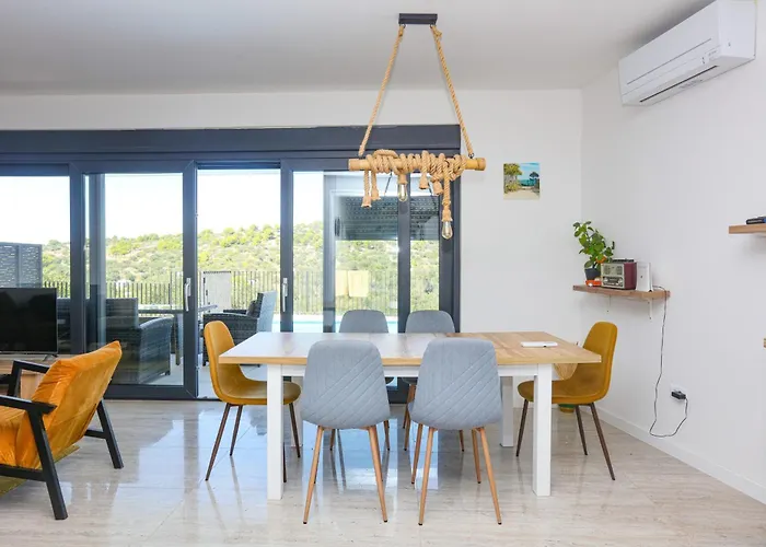 דירה Family-friendly With Swimming Pool - 22942 *